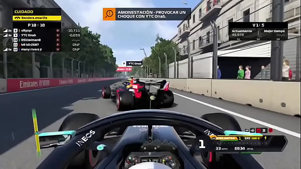 Culona pendeja tiene el culo en llamas pero llega_Kiwiman_al rescate a ensartarle_la manguera