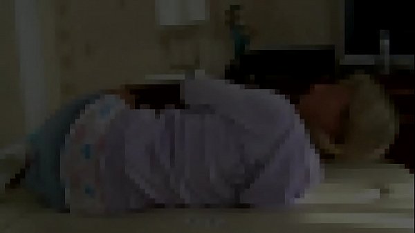 Nonton Cock Hungry Chick Deserved A Hard Cock thumbnail