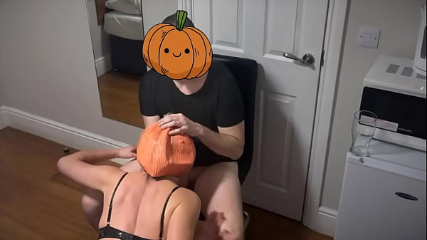 22 Year Old Polish Facefuck In Mask thumbnail