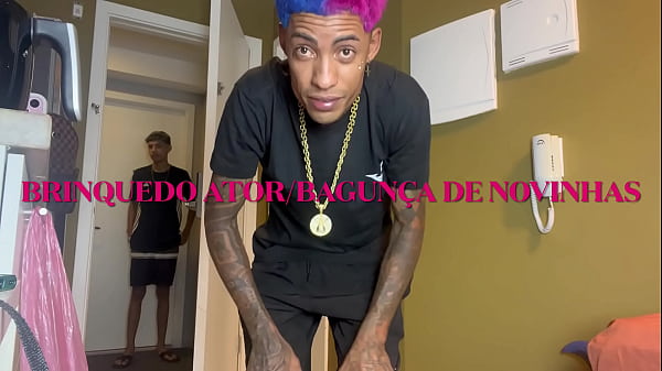 Nonton 4 : Novinhaos Duvido N&atilde;o Gozar , Olha Isso thumbnail