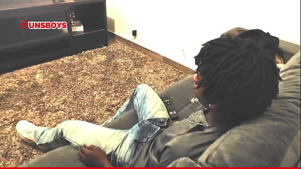 Garoto Gostosinho Tomando Banho Na Casa Do Amigo Gay thumbnail