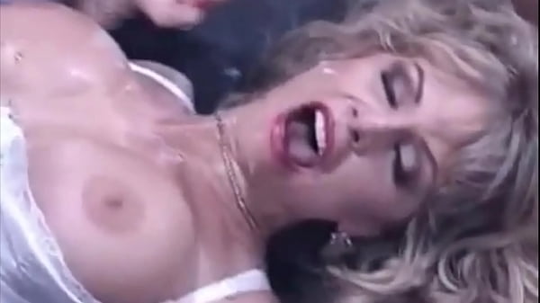 porn model_goes to_gangbang