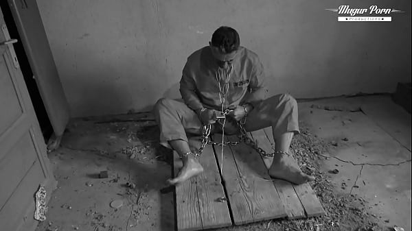 Nonton Mini Mitzi Fucked By Prisoner thumbnail