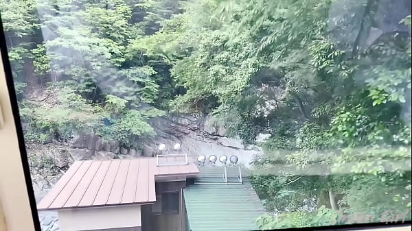 Cable car further and further into the mountains