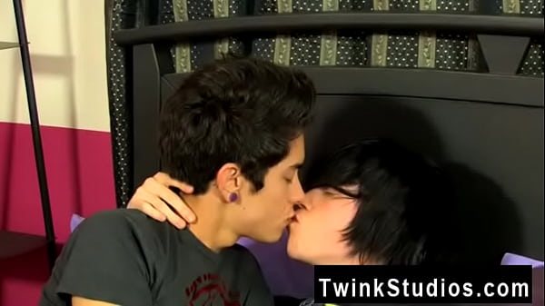 Twinks XXX Tyler Bolt and Jason Alcok are in prison together. Both 
