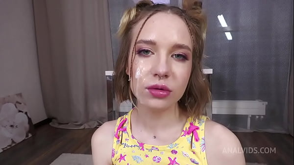 Play MP4 - Petite 18yo Goldie Small&comma; with Body Weight of Only 37 kilograms asked her Stepdad to Train her Anal Hole VG057