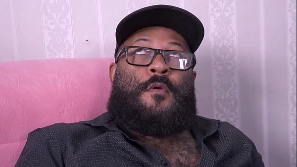 Minha esposa eramuito chata e me lembrei quandoeu namorava minha ex