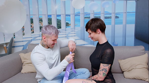 Play MP4 - Boyfriend Gave Chihuahua a Gangbang for his Birthday