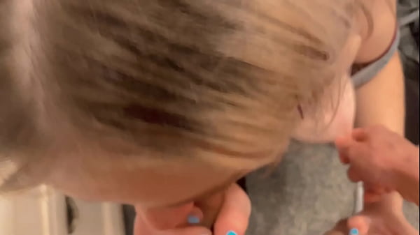 Play MP4 - Hawk Tuah spit on dat thing - eating cum