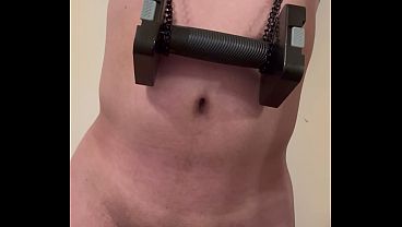 CASTIGANDO TETAS CON DOLOR 