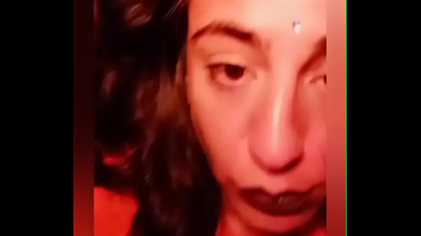 Noche loca bailando solita 