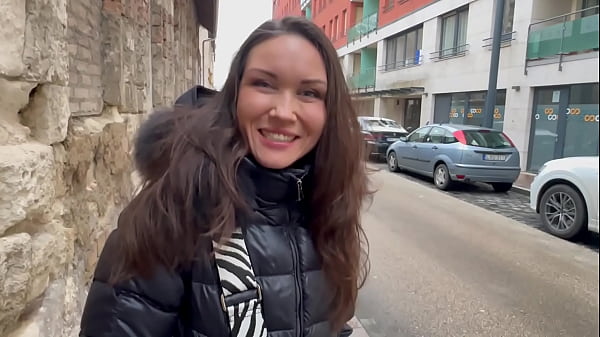 Play MP4 - Sex At The First Date free version