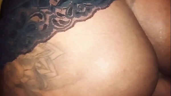 Play MP4 - Ela recebeu uma inesperada ejacula&ccedil;&atilde;o anal na frente DA ESCOLA CASA DO LEO OGRO