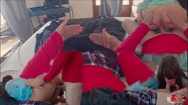 MILF_Stepmom_Pleasures Injured Stepson To GetThe CumShe s Been Craving