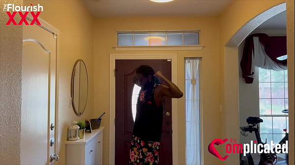 Nonton Its Complicated Ep 08: Kayleigh Cakes Sniffs Cock To Test Cheating thumbnail