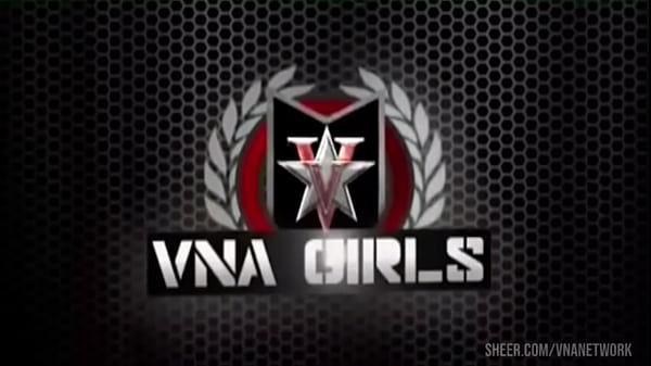 Nonton Cougar Vicky Vette Gets Dildo Drilled By Her Lesbian Lover Julia Ann! thumbnail