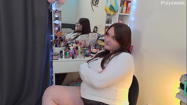 Nonton It Turns Me On To Be Spied On thumbnail