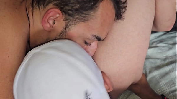 Orgia Novo Morador Do Pr&eacute;dio, Sexo Entre Tr&ecirc;s Putos Insaciaveis. thumbnail