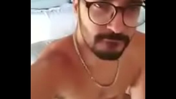 Gostoso comendo velho 