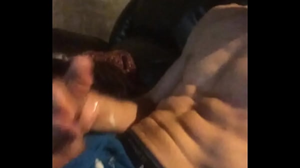 Quick cumshot on cam