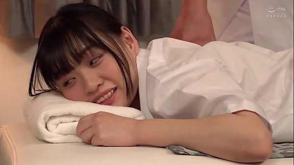 Play MP4 - ハリのある肢体を悪徳整体師2人が弄ぶ！前後から挟み撃ちで膣内&口内を同時ピストンするとビクビク痙攣アクメ連発！