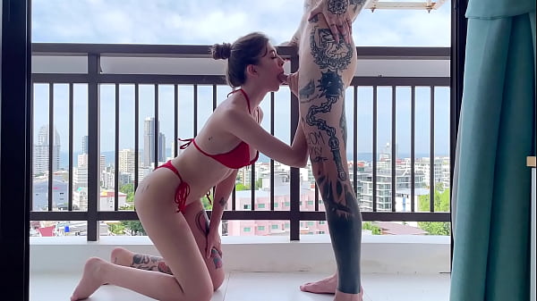 Play MP4 - Cum in my GF&rsquo;s Mouth in Public on Balcony