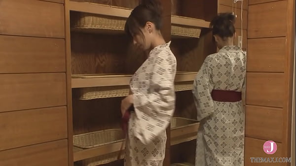 Play MP4 - HITOUB-701 横山美雪 桃ゆりか 新・美女秘湯めぐり　奥湯河原温泉編   温泉イメージ、アイドル映像メーカー マーレーインターナショナル MarrayDOGA　着エロ　水着　巨乳