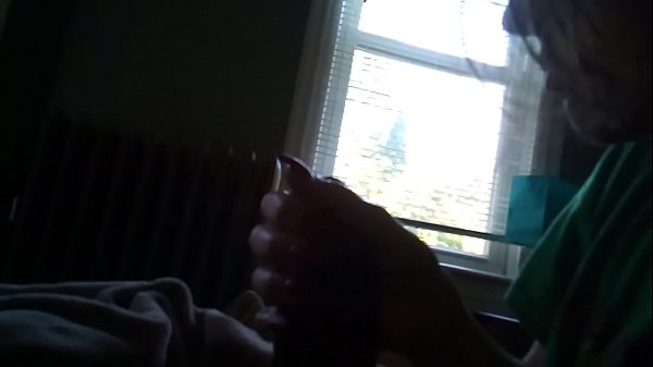 Play MP4 - Cock Sucker blows BBC