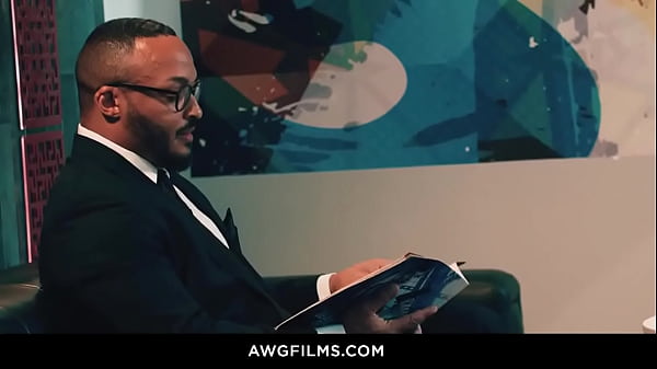 Play MP4 - MISSED MY FLIGHT