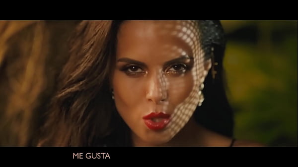 Nonton Hot Music Video thumbnail