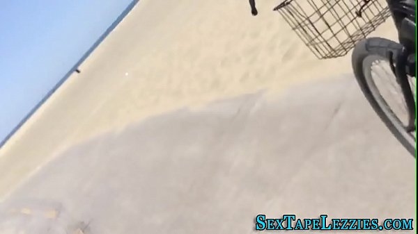 Real_teen lesbos eat_out