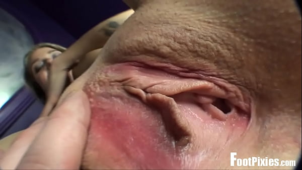 Footpixie Shows Her Perfect Feet And Pussy thumbnail