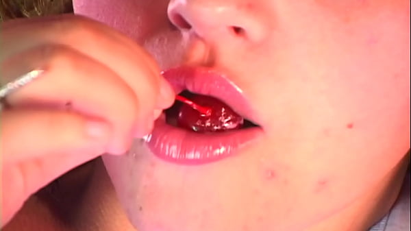 Nonton Russian Cherry - 19 Yo Sucks A Sweet Cock & Takes A Creamy Facial thumbnail