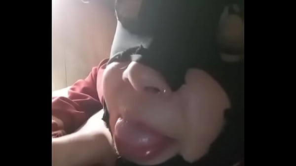 Corrida en la cara de mi mujer 