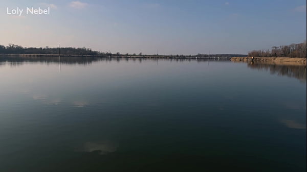 I met a sad cutie on the dock fucked her and the sadness was gone 