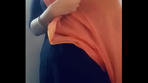 Play MP4 - girlfriend in salwar undressing