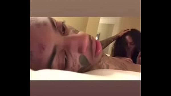 BoonkGang le chupan la polla por otra negra muy buena. (Parte 1) 