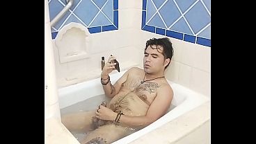 Beachboy Jerking Off Till Cum On The Bath thumbnail