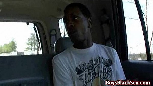 Interracial Hardcore Gay Bareback Fucking 09 