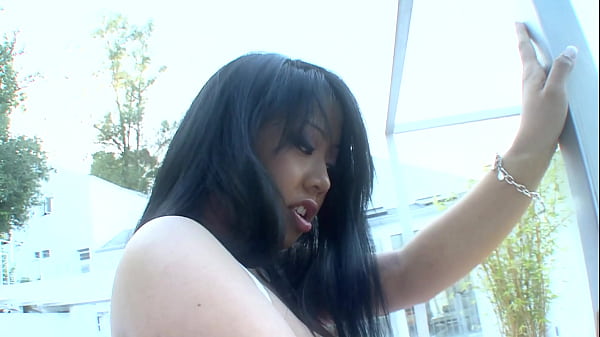 Nonton Horny Chubby Asian Gets A Facial thumbnail