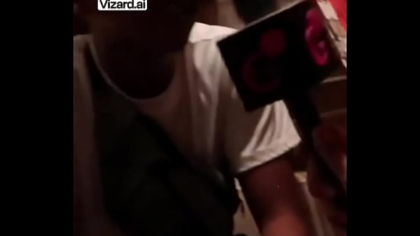 Nonton Guarapita: El Trago Que Une A Los Venezolanos #venezuela #elchicletv #comparte #chiclenoticias #migracion #atrevidoypegajo... thumbnail