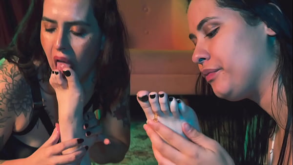 Would you lick my honey feet 