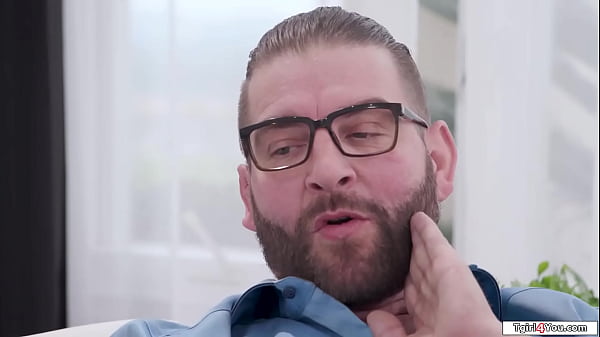 Play MP4 - Stepdad anals asian tgirl stepdaughter and her shemale bff