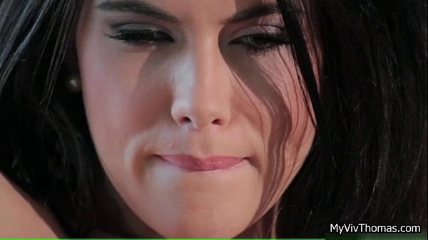 Super sexy_babe taking her_clothes