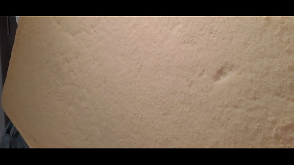 Nonton Je Pisse Sur Mon Matelas En Mousse D&eacute;chir&eacute; thumbnail