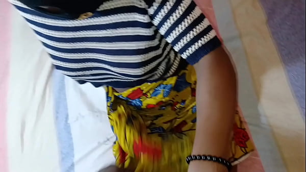 Play MP4 - Petite 18yo struggling to take big dick