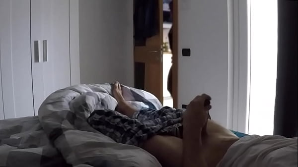 My teen stepdaughter spies_me masturbatingon bed