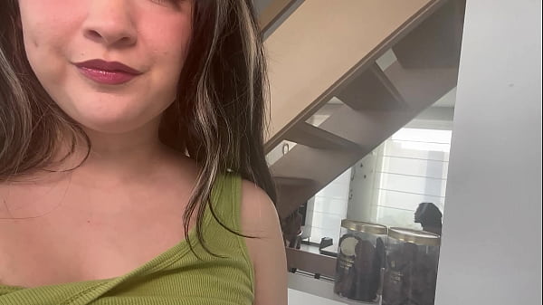 Play MP4 - playing with myself while my roommate games