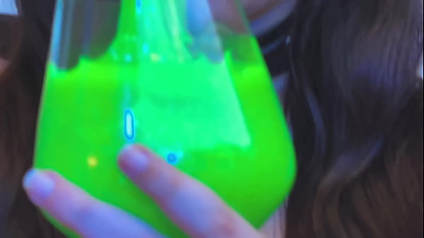 Nonton Enjoy My Slime Sticky Feet thumbnail