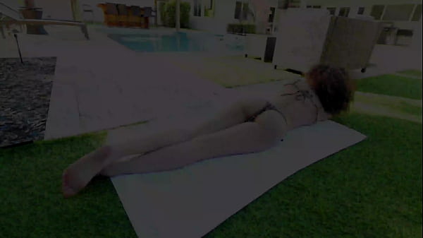 Nonton Kira Perez Is A Sexy Brunette Slut thumbnail